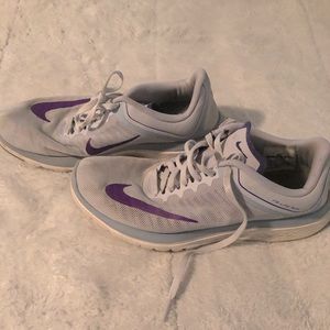 Nike shoes Size 8.5